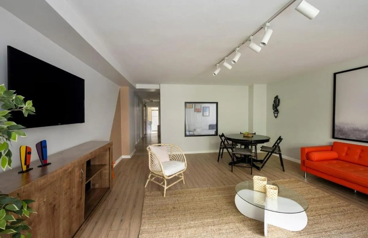 Image 5 of Modern Prime Location 2bd1bath Cozy Home! #213