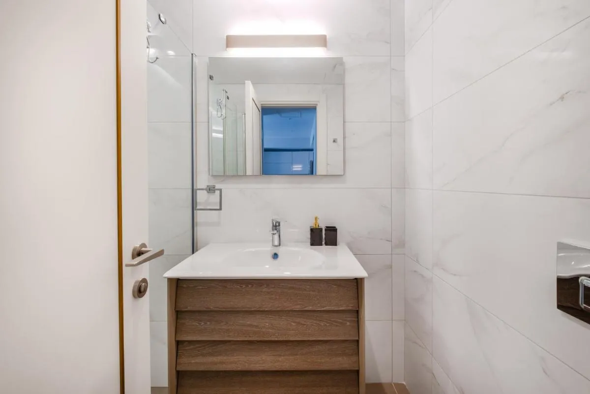 Image 2 of Modern Residence 5 min to Taksim Sq Near Metro