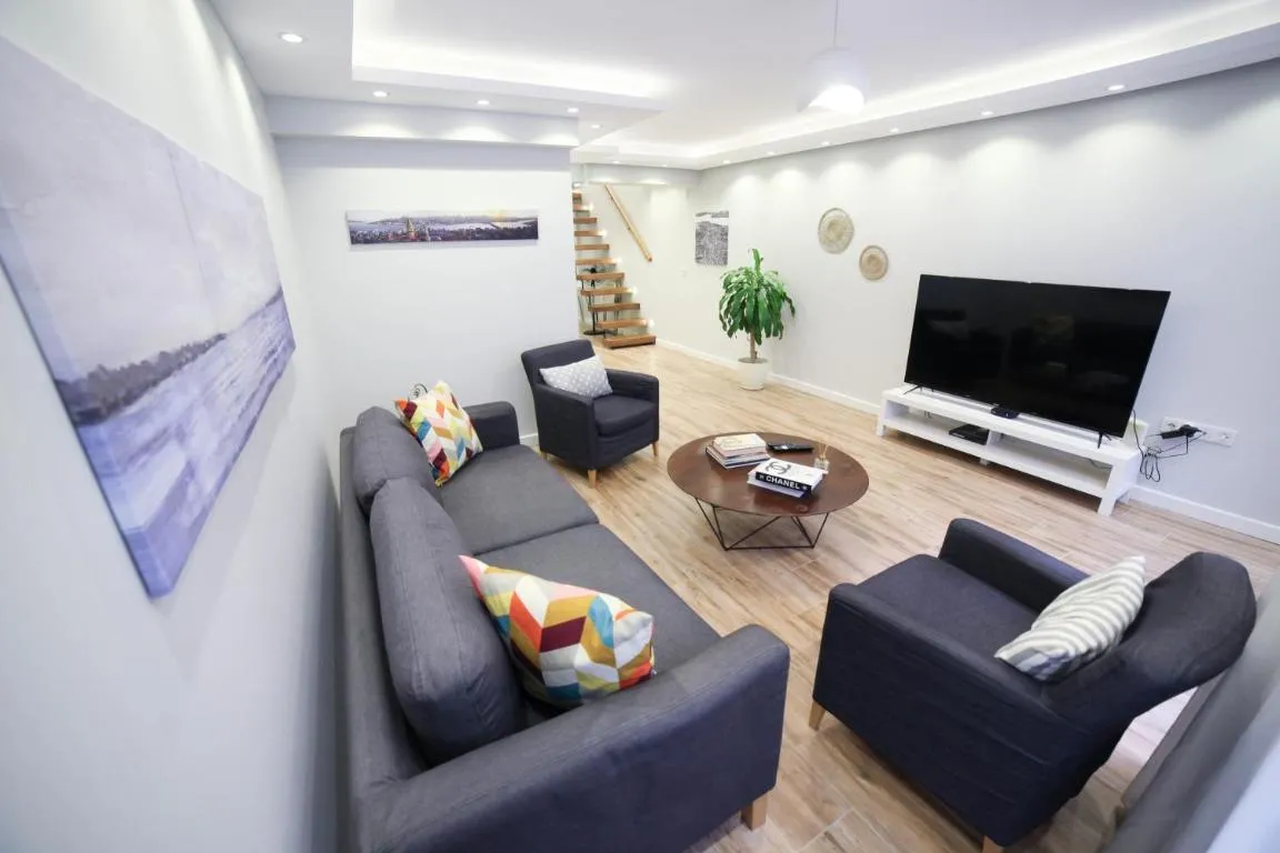 Image of Modern Super Chic Duplex with a Terrace at the heart of city!
