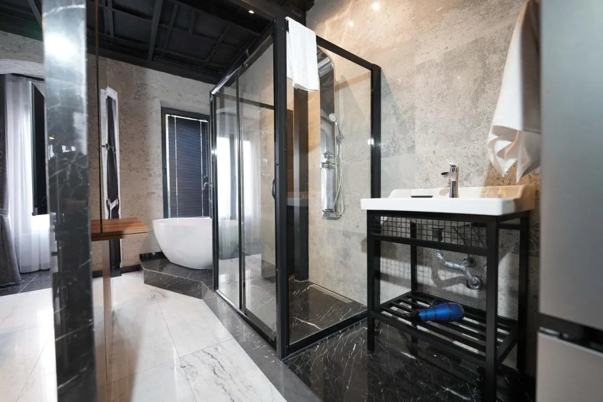 Image 2 of Monev Suites Hotel