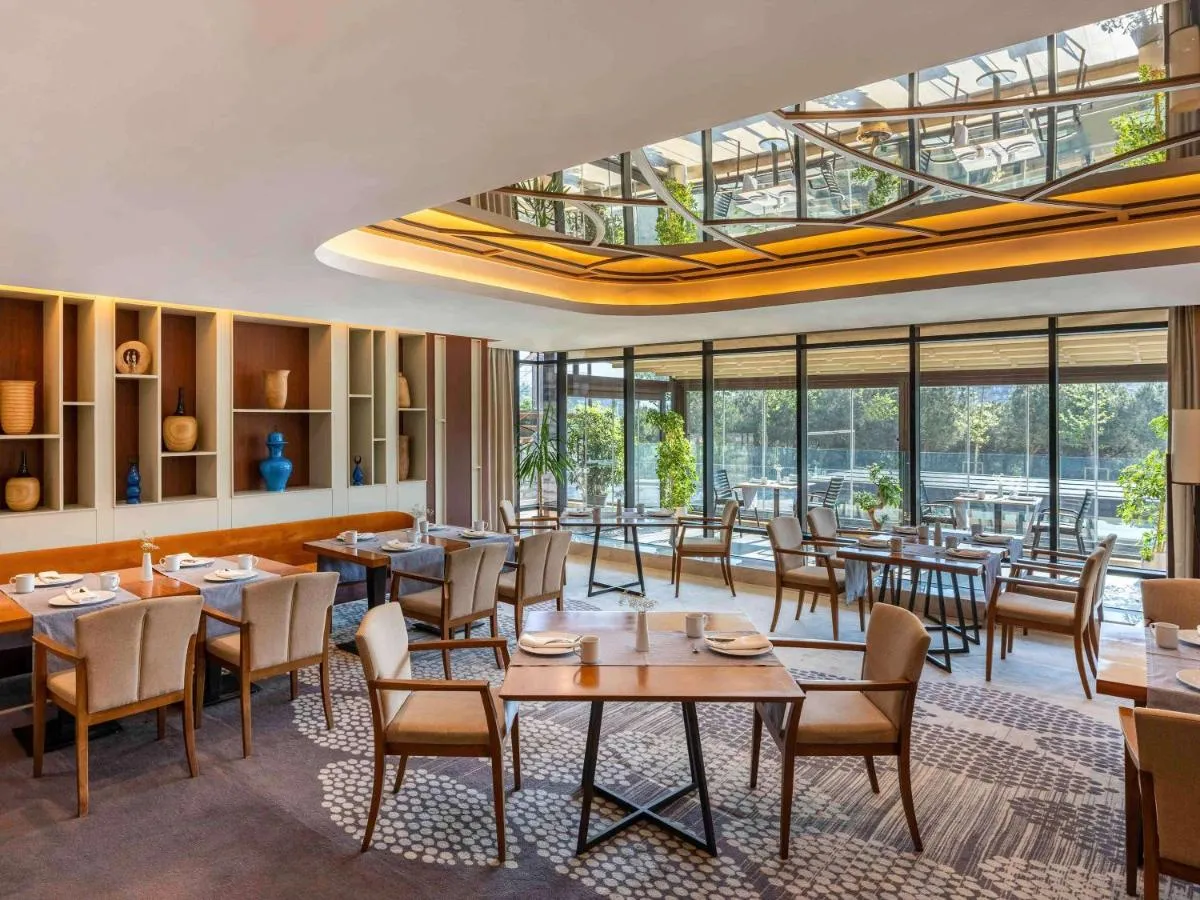 Image 3 of Mövenpick Istanbul Hotel Golden Horn
