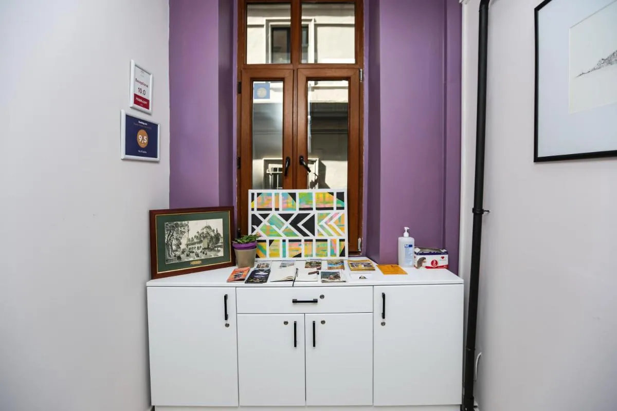 Image 2 of No 8 Galata
