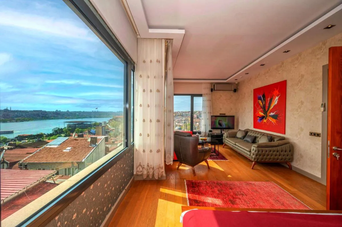 Image 3 of O’Pera Okanlı Suites