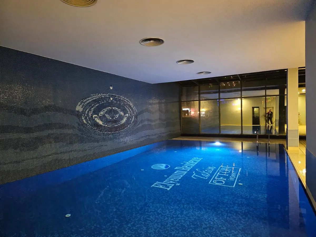Image 3 of PERFECT RESİDENCE TAKSİM, 2 BEDROOM, POOL, Gym, Sauna