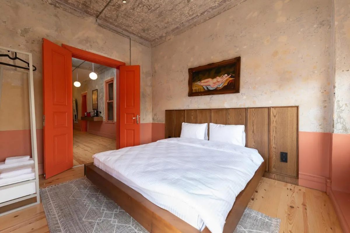 Image 1 of Penelope’s Loft: Just Renovated 5Br in City Centre