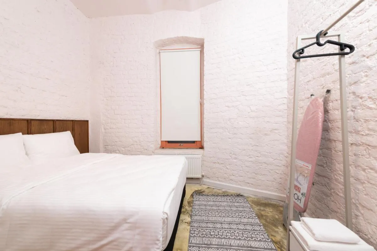 Image 6 of Penelope’s Loft: Just Renovated 5Br in City Centre