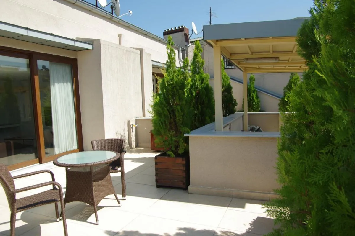Image 5 of Pera Residence