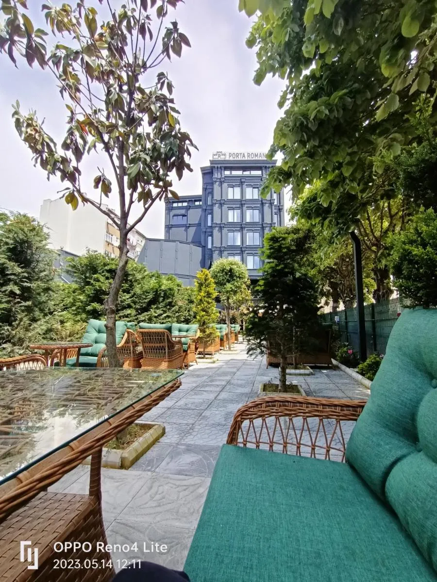 Image 4 of Porta Romanos Hotel