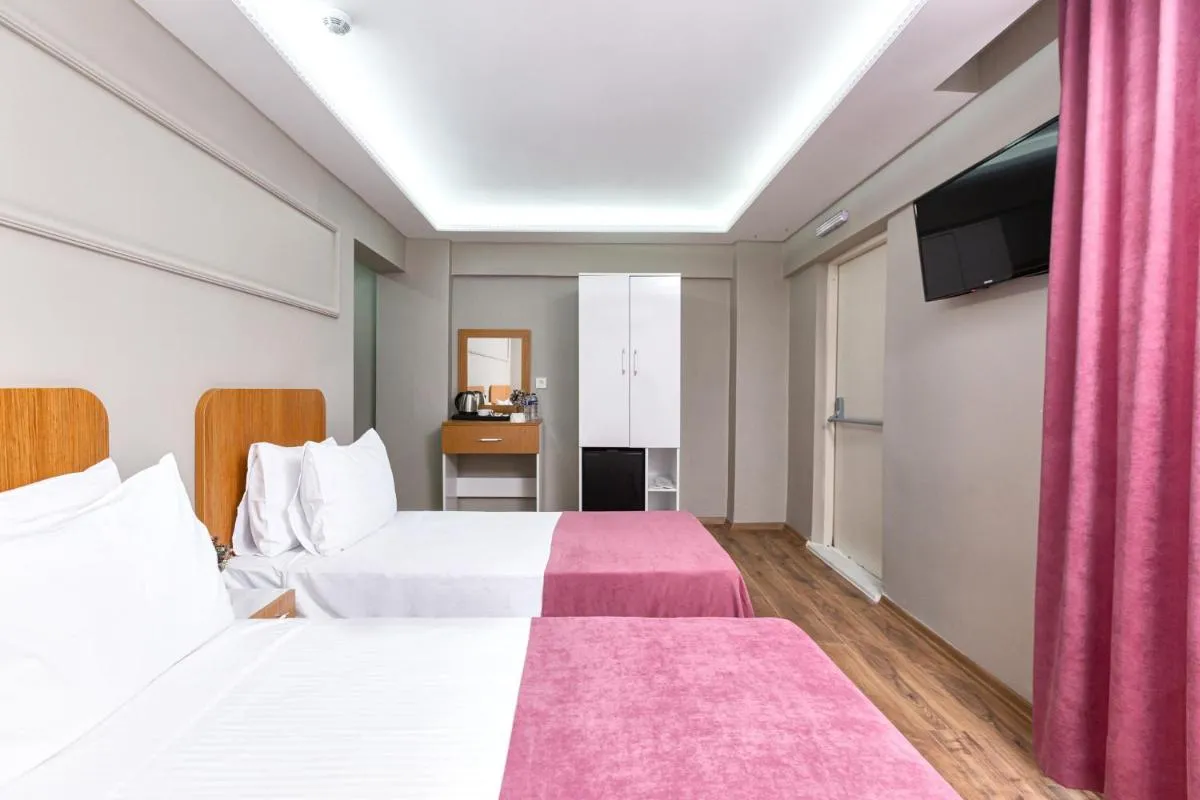 Image 4 of Ria Suites Boutique Hotel