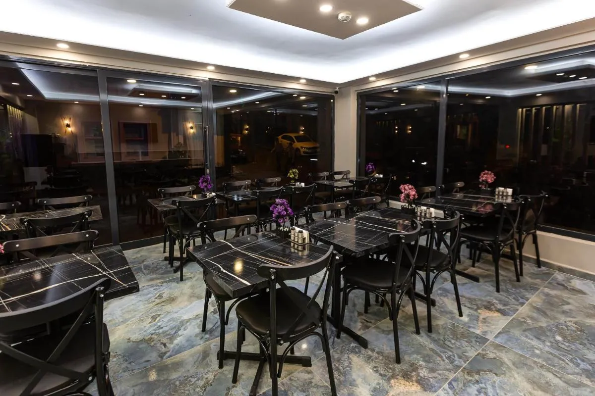 Image 2 of Ria Suites Boutique Hotel