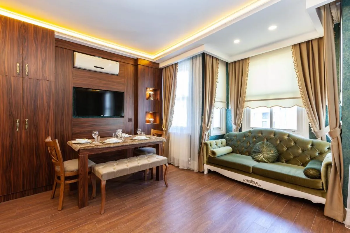 Image 2 of Rose Mansion by Otantik Suites