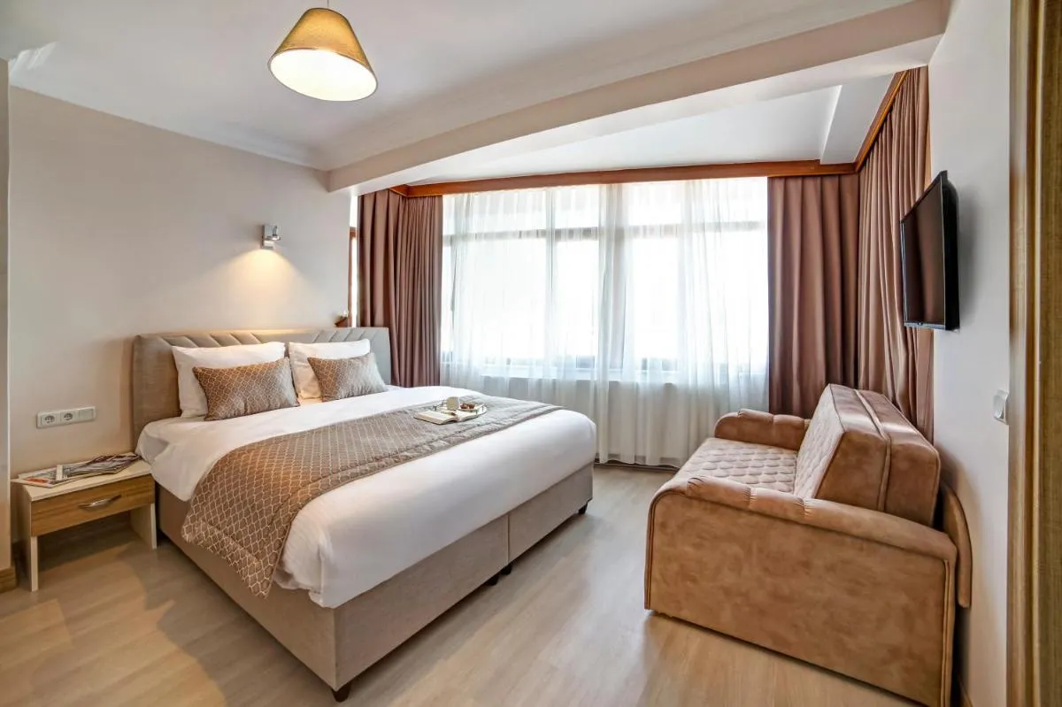 Image 1 of SEVEN ROSES APART HOTEL