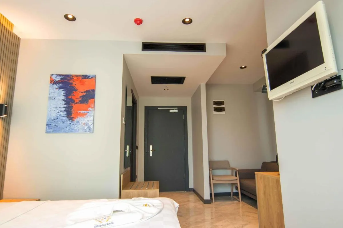 Image 3 of SHERLOCK HOMES HOTELS