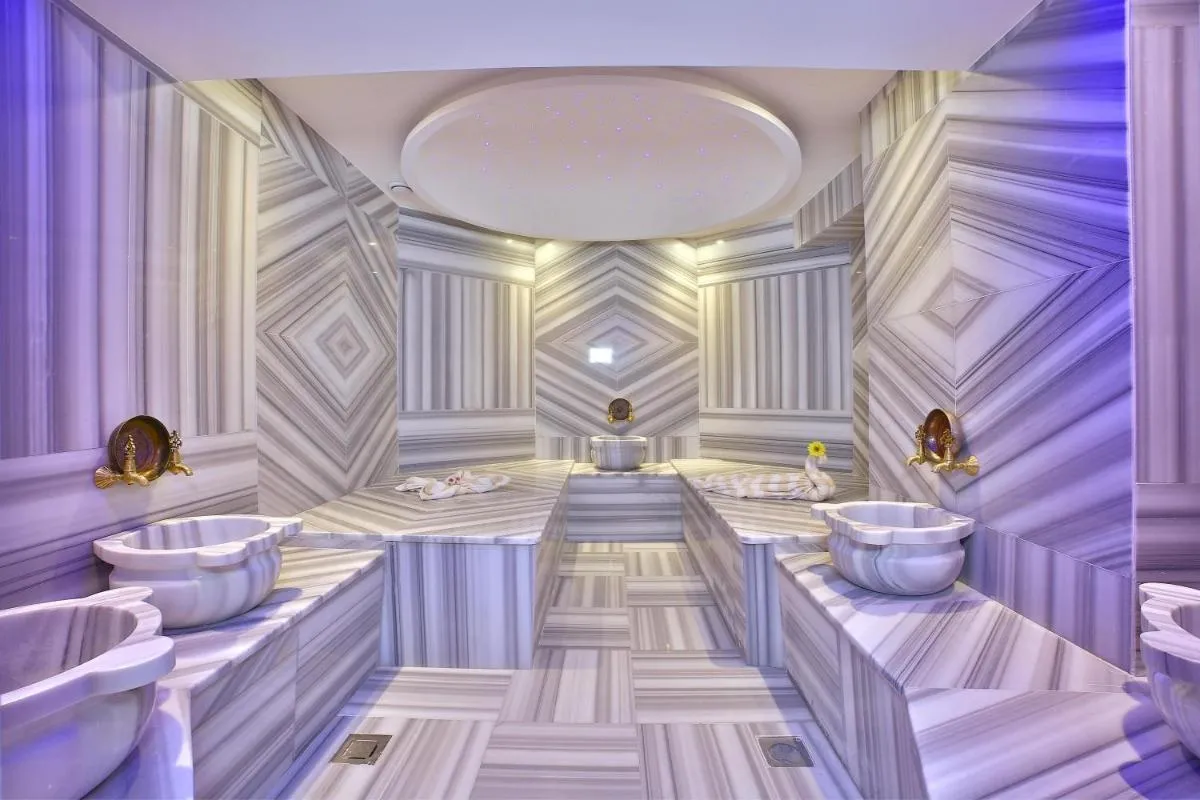 Image 1 of SORRISO HOTEL DUE