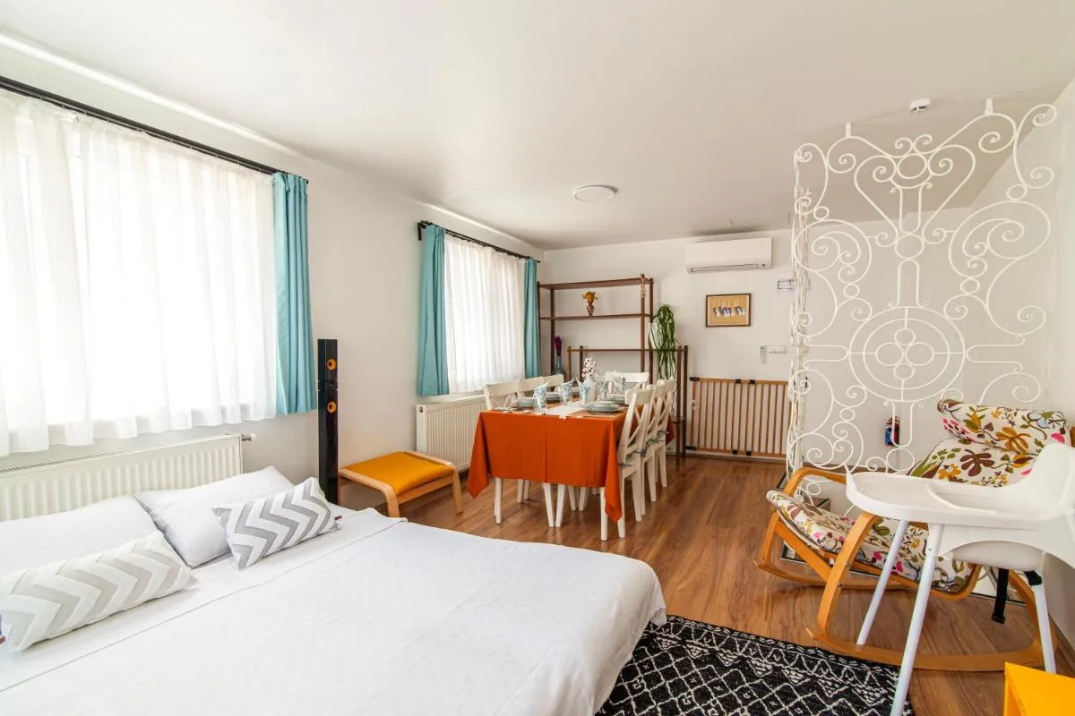 Image 1 of Secluded house , Near Bosphorus , 2 AC , Fast WiFi