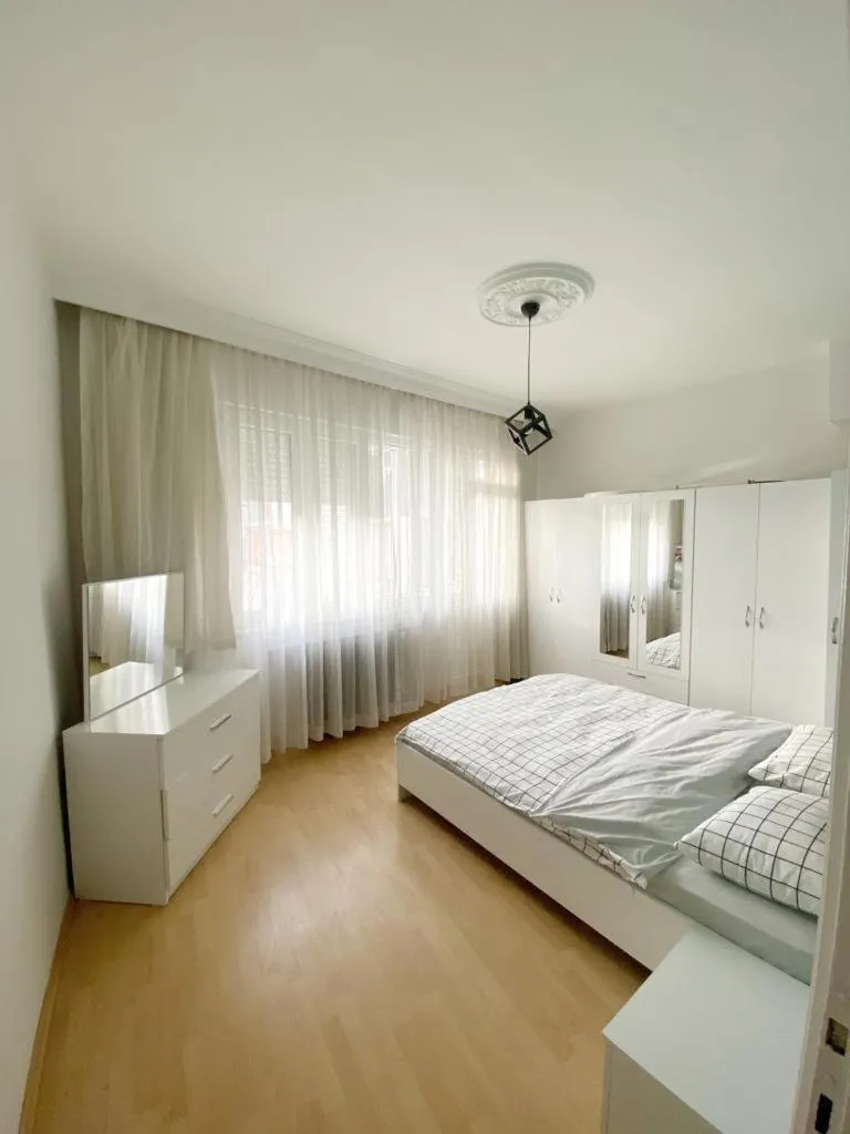 Image 3 of Şişli House