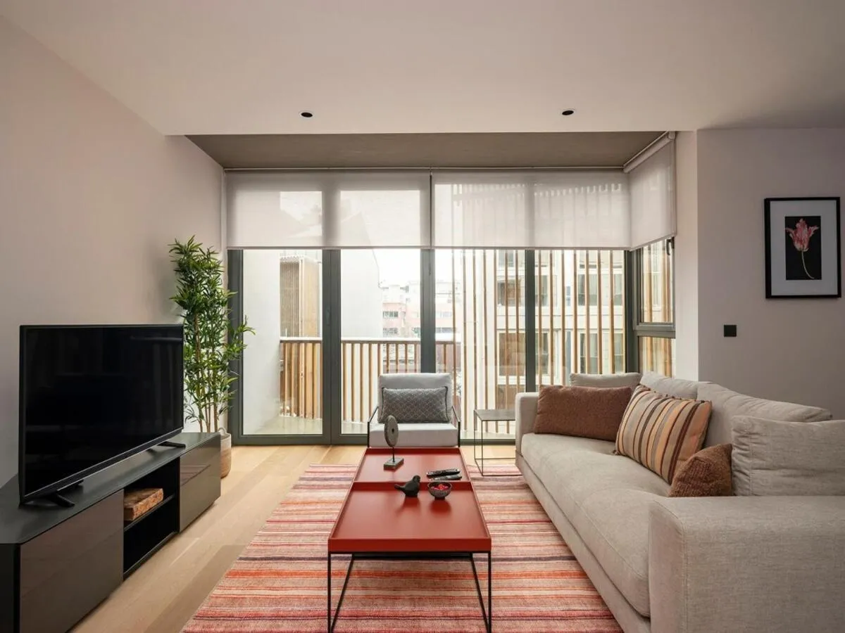 Image 4 of Stunning Bright 1bed15bath Duplex Penthouse! #71