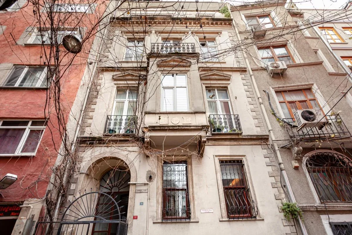 Image 5 of Stylish Flat Near Istiklal Street