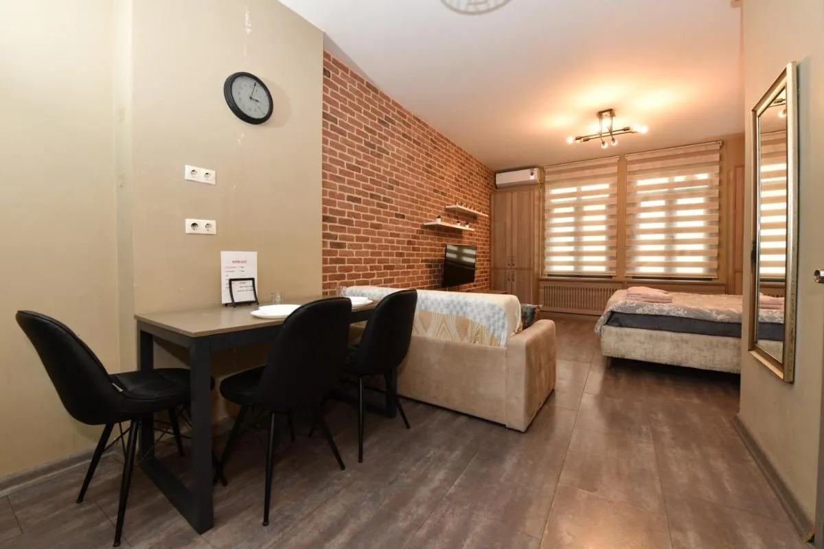 Image 6 of Suite 94 3