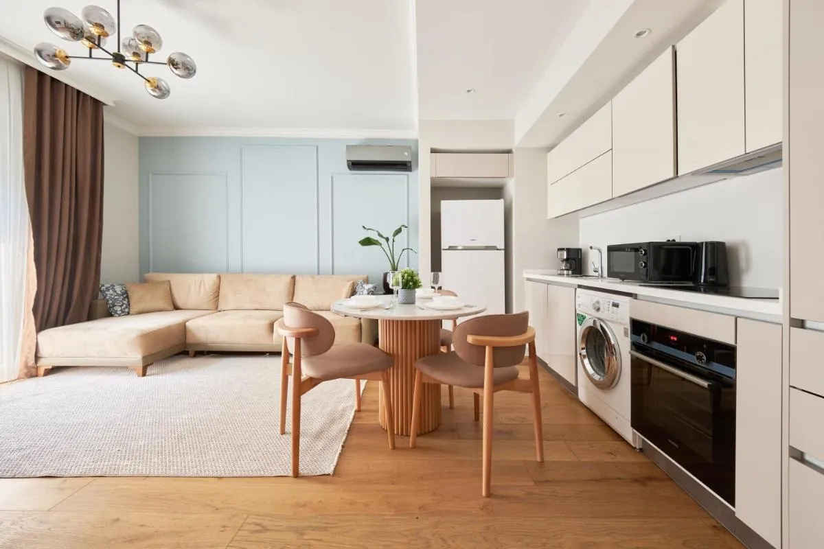 Image 4 of Taksim Lagirio Residence