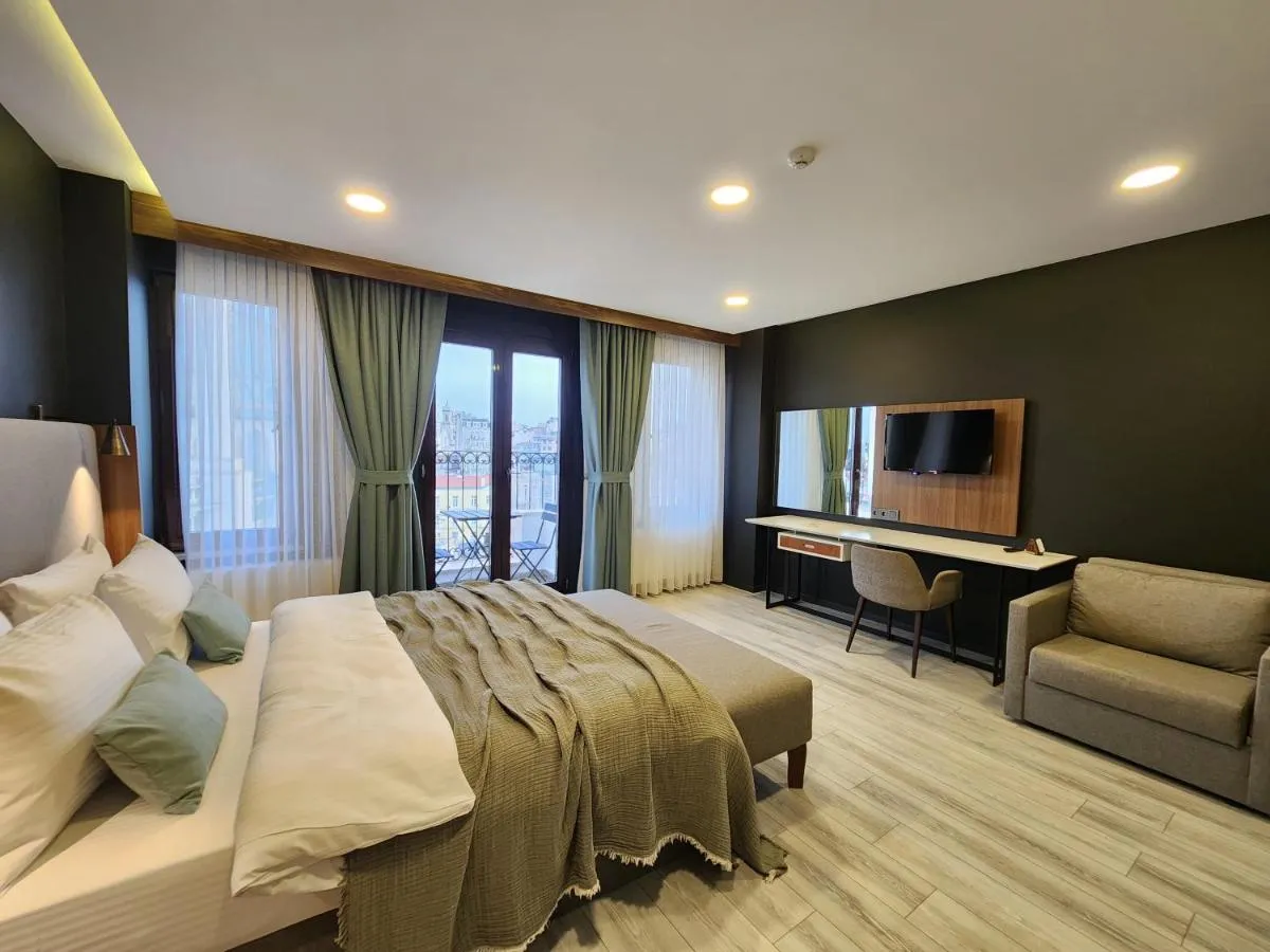 Image 1 of Taksim Landhouse