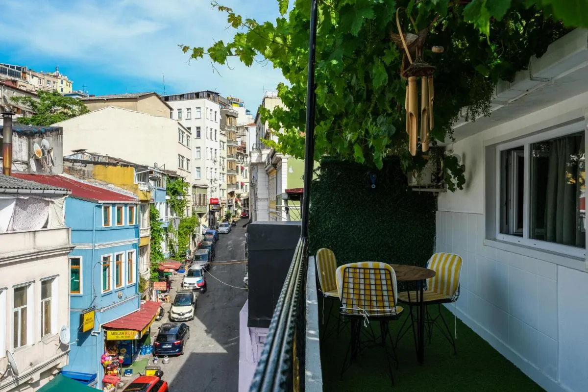 Image 3 of Taksim Neo Pera Suites