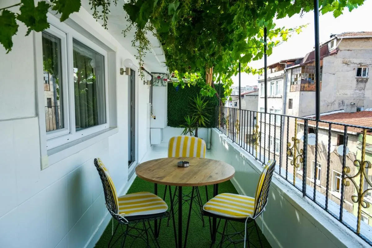 Image 2 of Taksim Neo Pera Suites