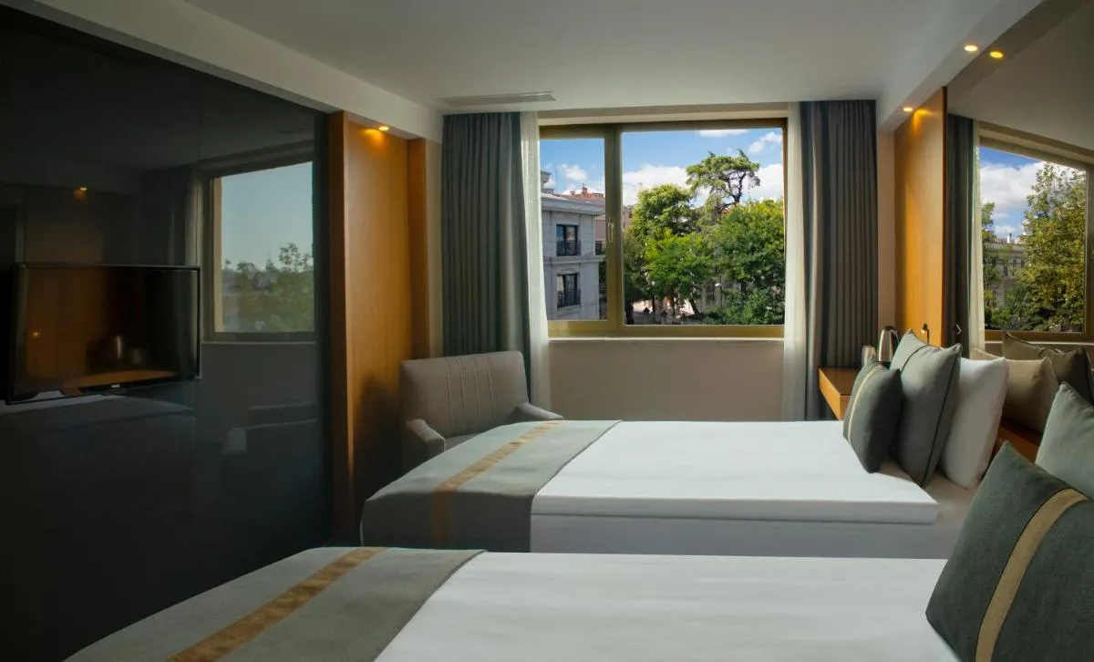 Image 1 of Tan Hotel – Special Category