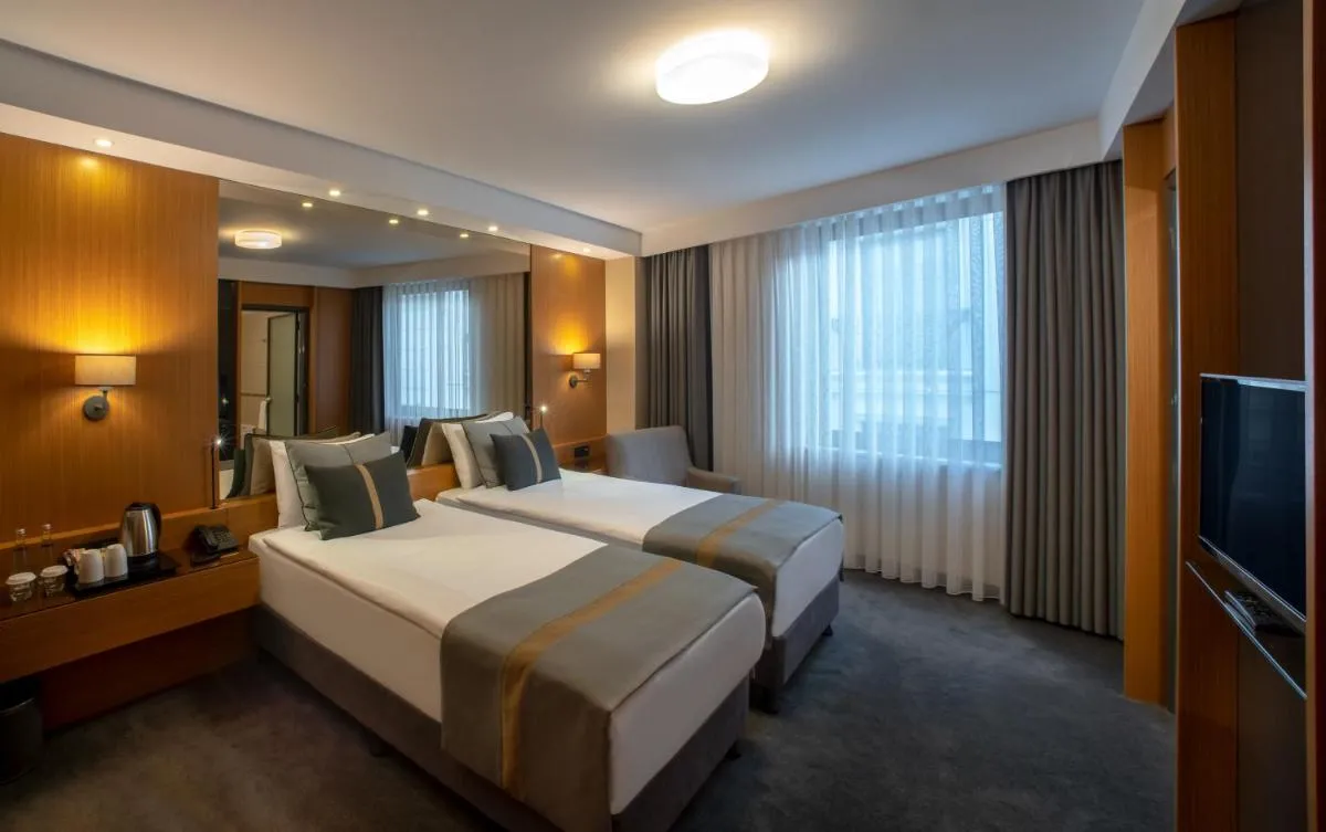 Image 3 of Tan Hotel – Special Category