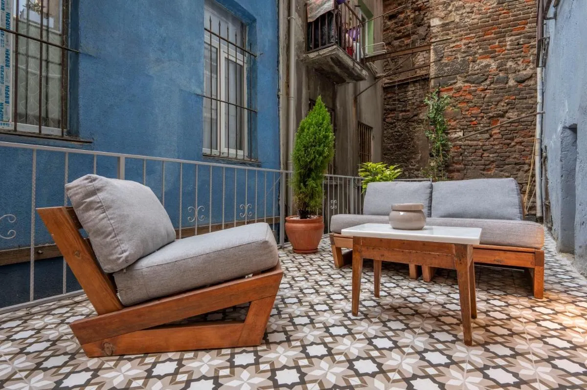 Image 6 of The Stylish Townhouse – City Center