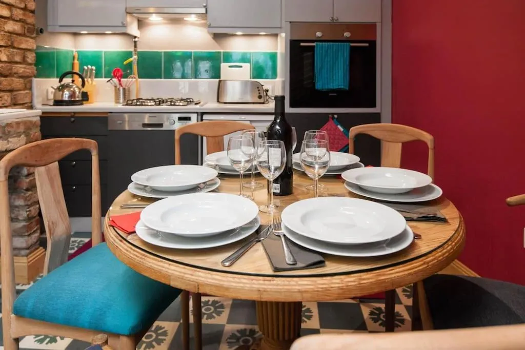 Image 6 of Turquoise House Featured in Elle Decor Magazine