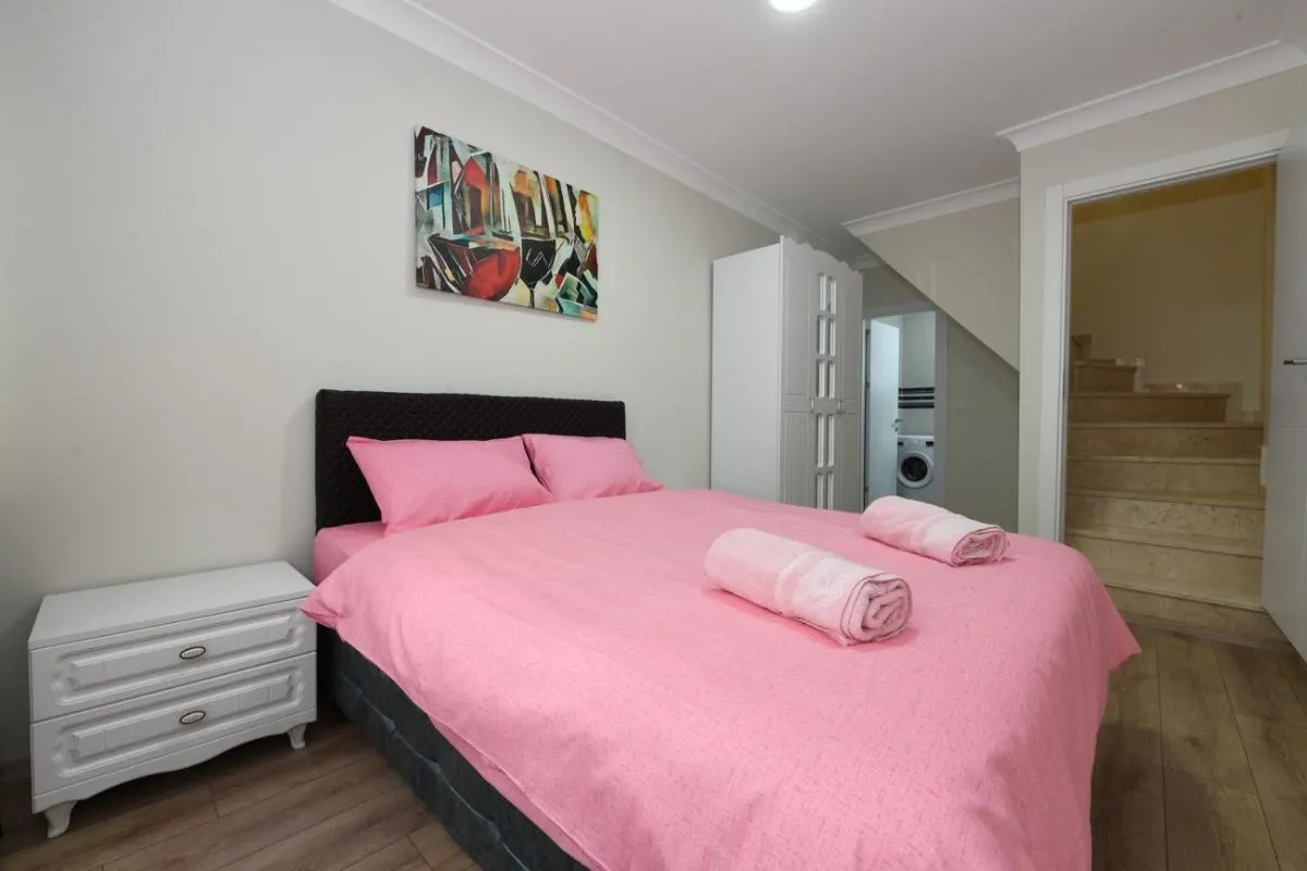 Image 4 of Uzay Suite 1