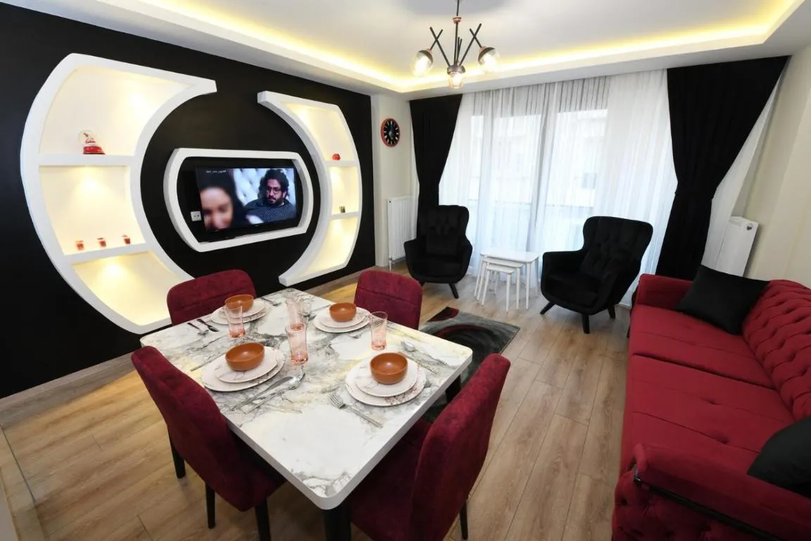 Image of Uzay Suite 2