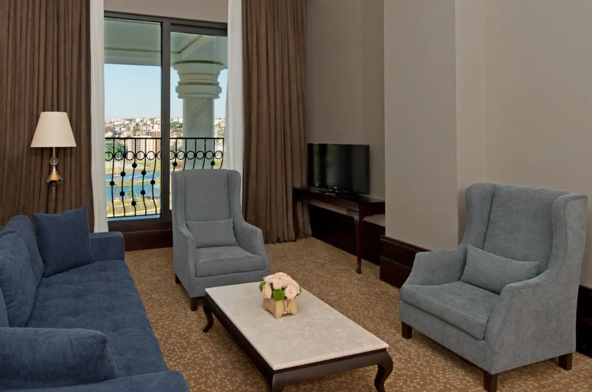 Image 4 of Vialand Palace Hotel