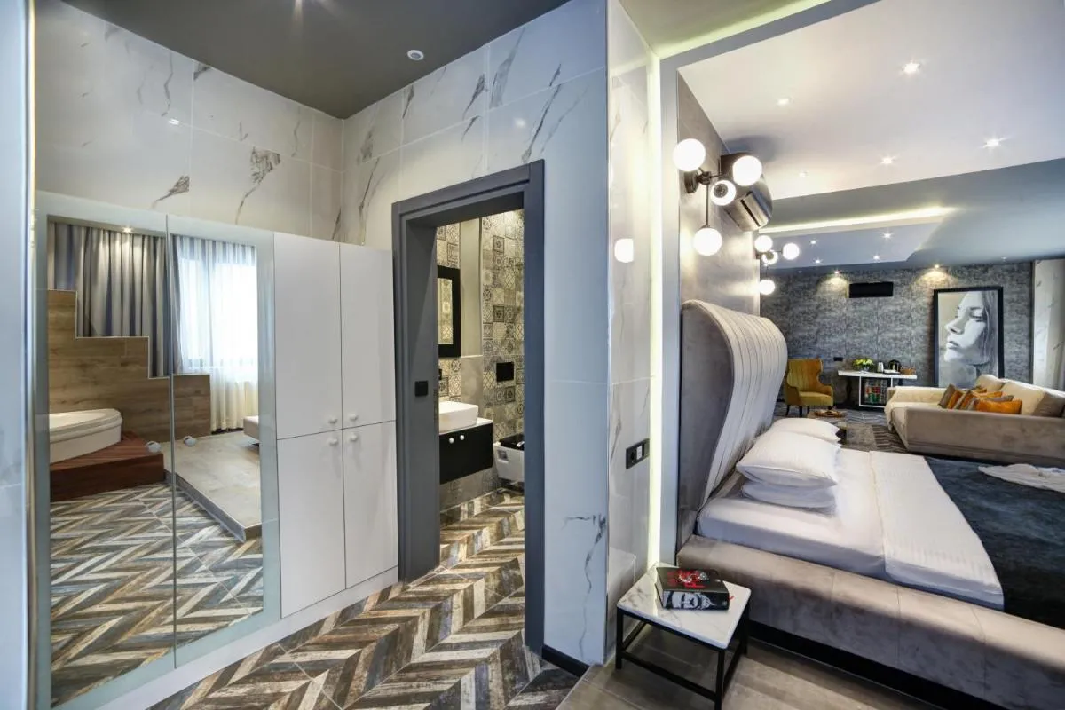 Image 1 of Walton Residence Sisli