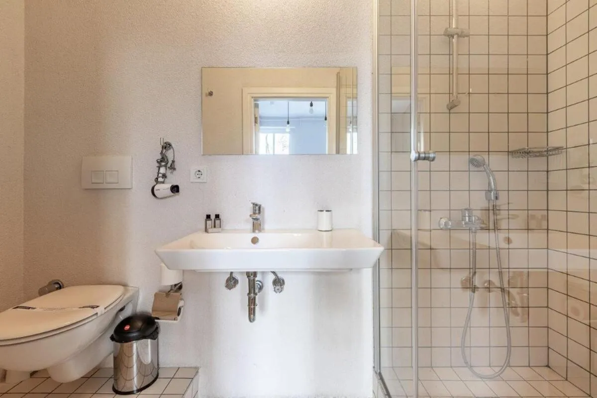 Image 6 of Warm Cozy Charming 2bd2bath Galatatower Gem! #256