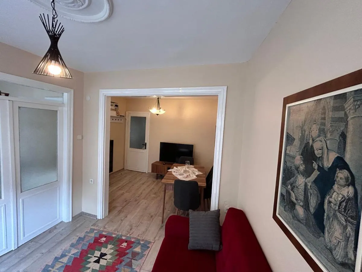 Image 3 of 1001 Boutique House