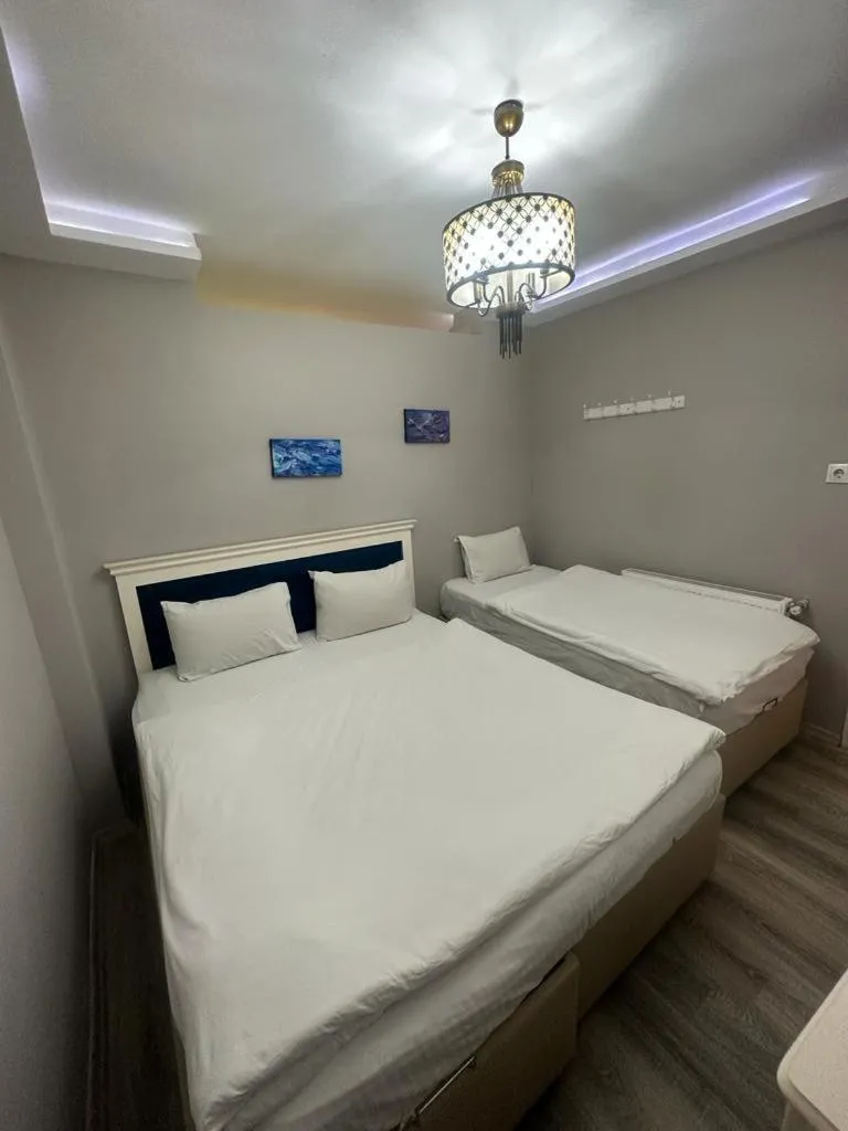Image 4 of 1453Apartments