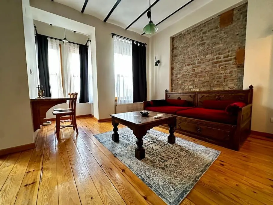 Image of 2Br, 2Ba 3rd floor of Historical Building, Galata