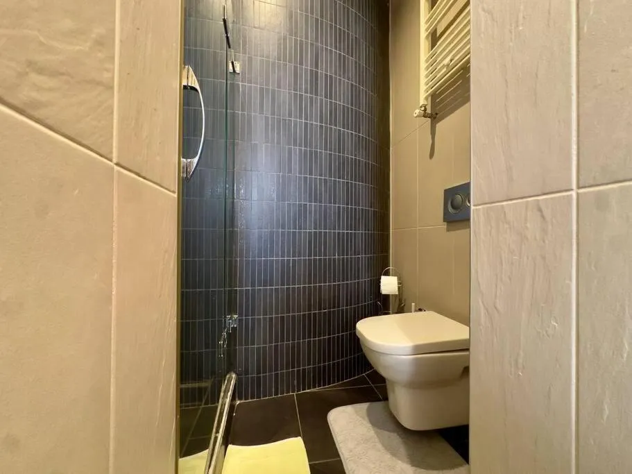 Image 6 of 2Br, 2Ba 3rd floor of Historical Building, Galata