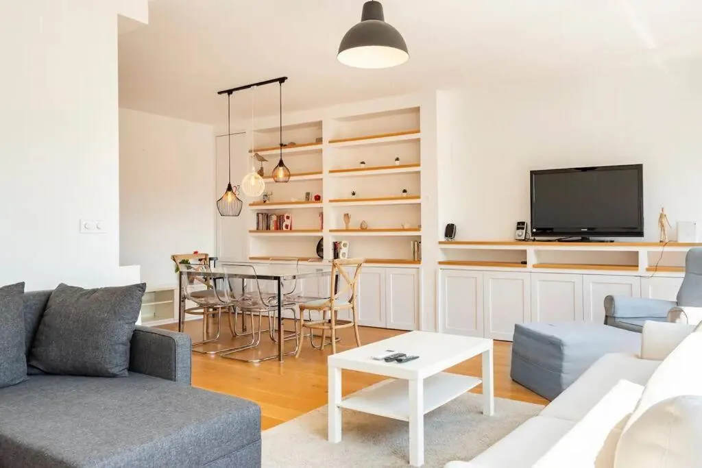 Image 3 of 4 Bedroom Spacious Apartment in Nisantasi