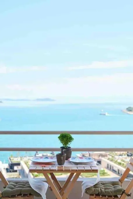 Image 4 of A Million Dollar View In the Heart of the City