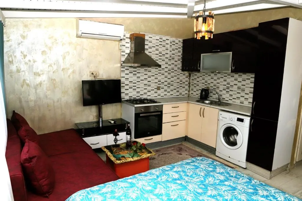 Image of Afrodit Apart