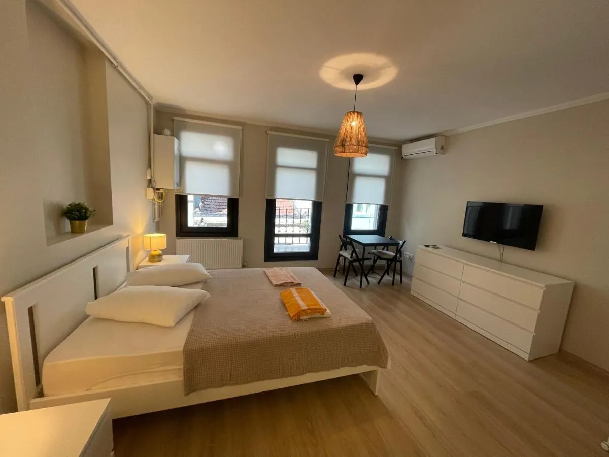 Image 1 of Apt w/ Balcony in center,5 mn walk to Istiklal