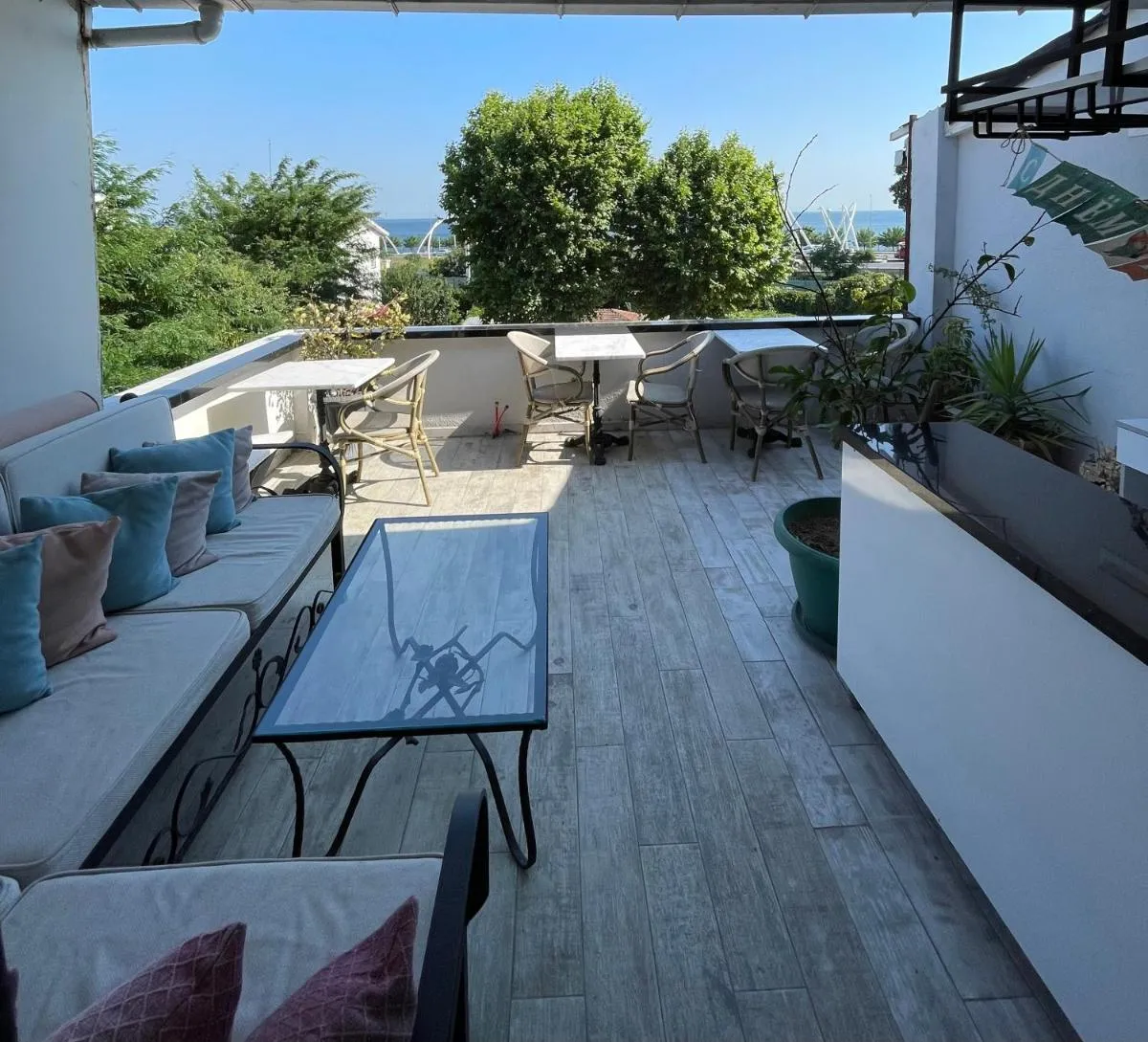 Image 3 of Arat Apartments