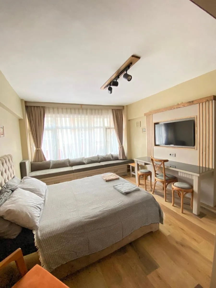 Image 2 of Architect Design – Equipped flat in central Kadıköy