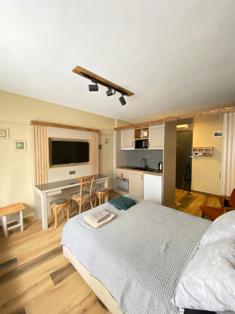 Image 3 of Architect Design – Equipped flat in central Kadıköy
