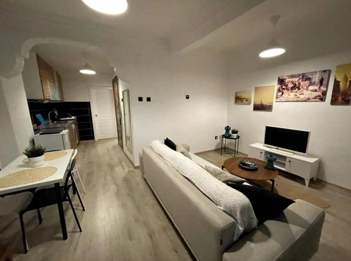 Image 2 of BLUE Apartments with VIEWS