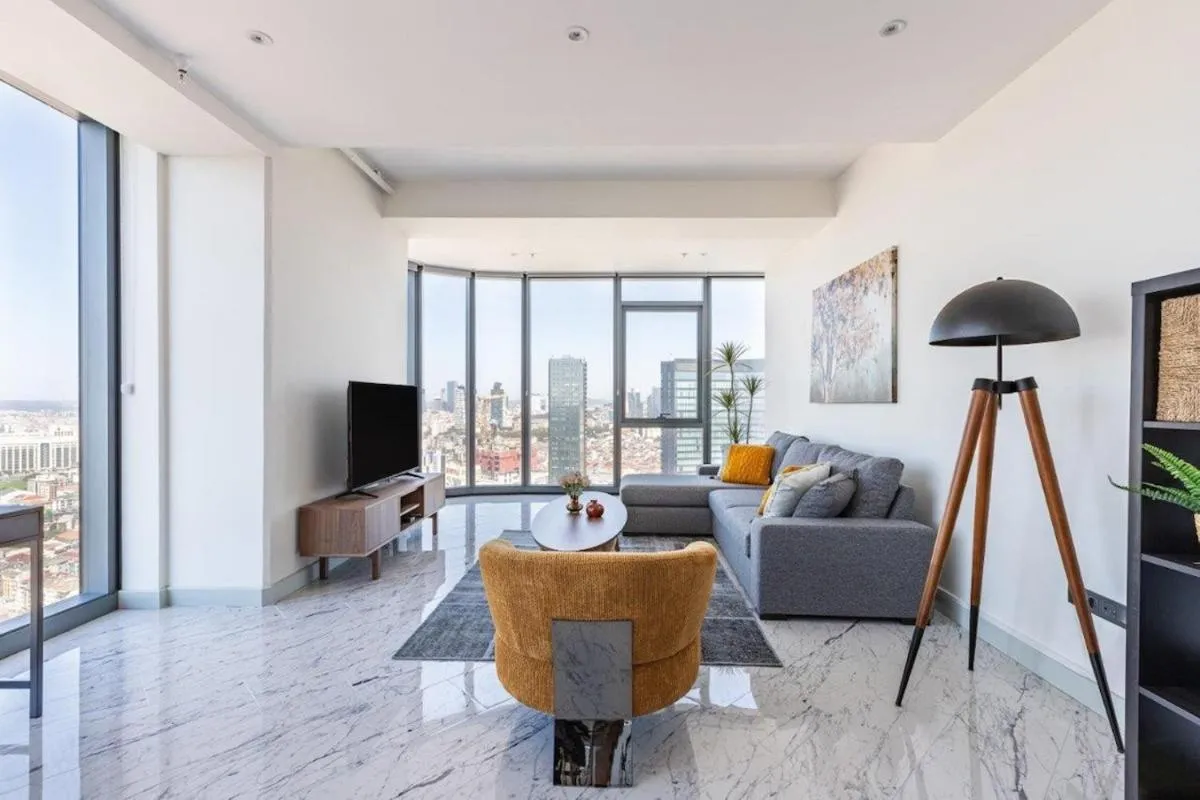 Image 1 of Beautiful Bright Deluxe 1bd Condo Poolviews! #311
