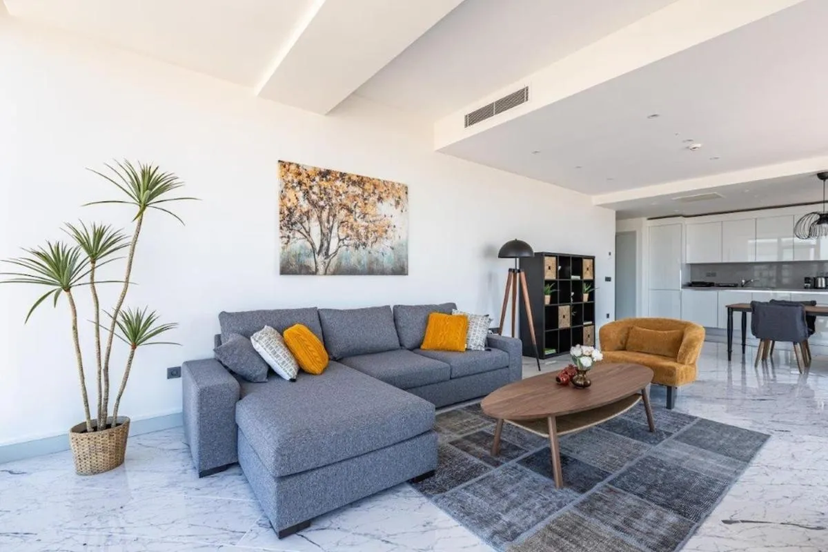 Image 3 of Beautiful Bright Deluxe 1bd Condo Poolviews! #311